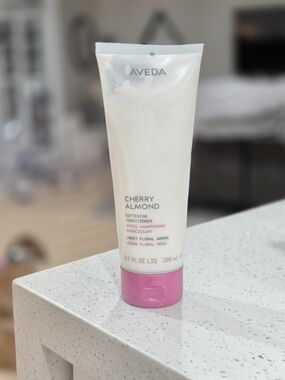 AVEDA Cherry Almond Softening Conditioner - 240ml